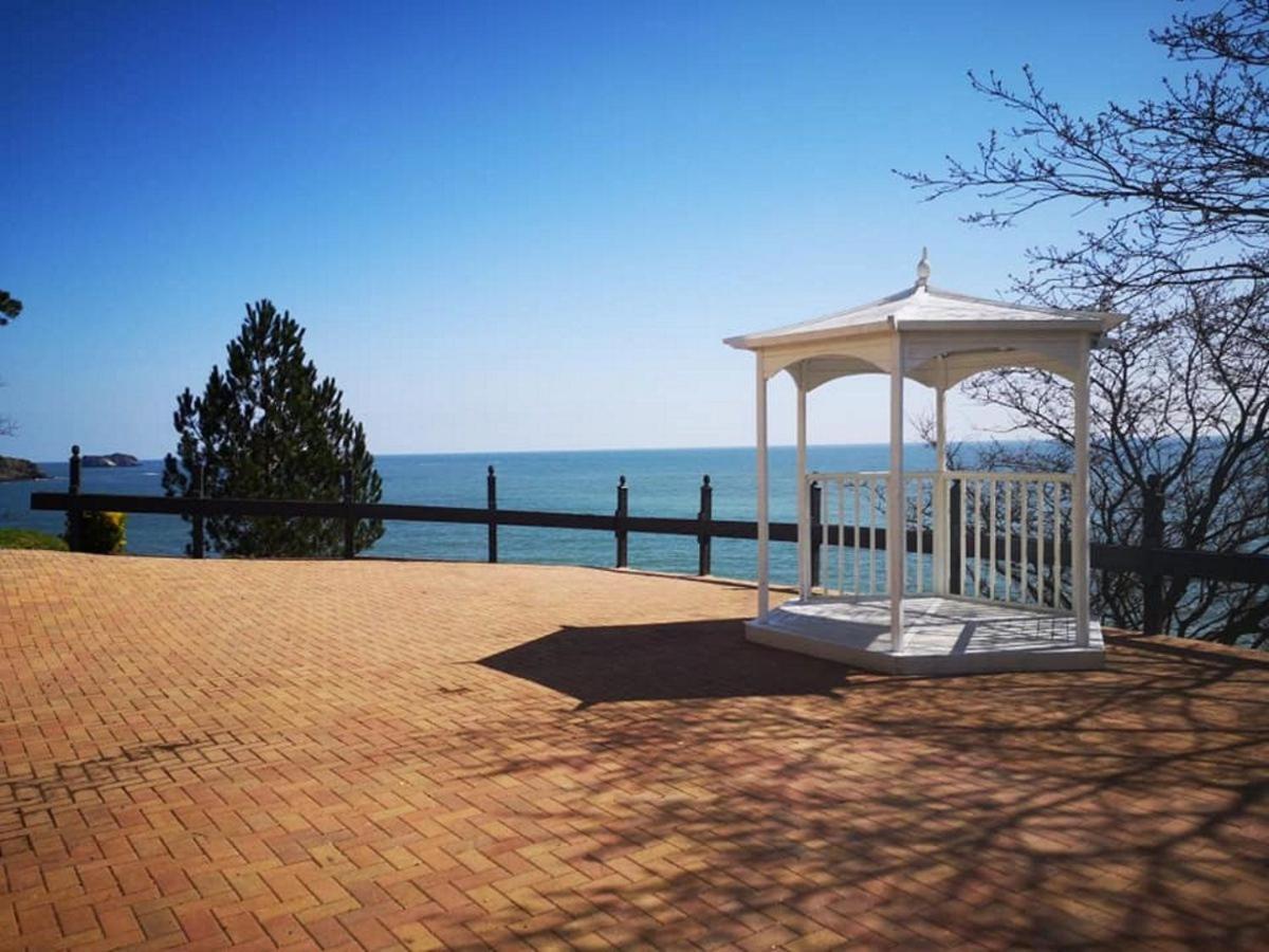 **Sunny And Bright, Thatchers Rock One Bed Beach Front Apartment*** Torquay Ngoại thất bức ảnh