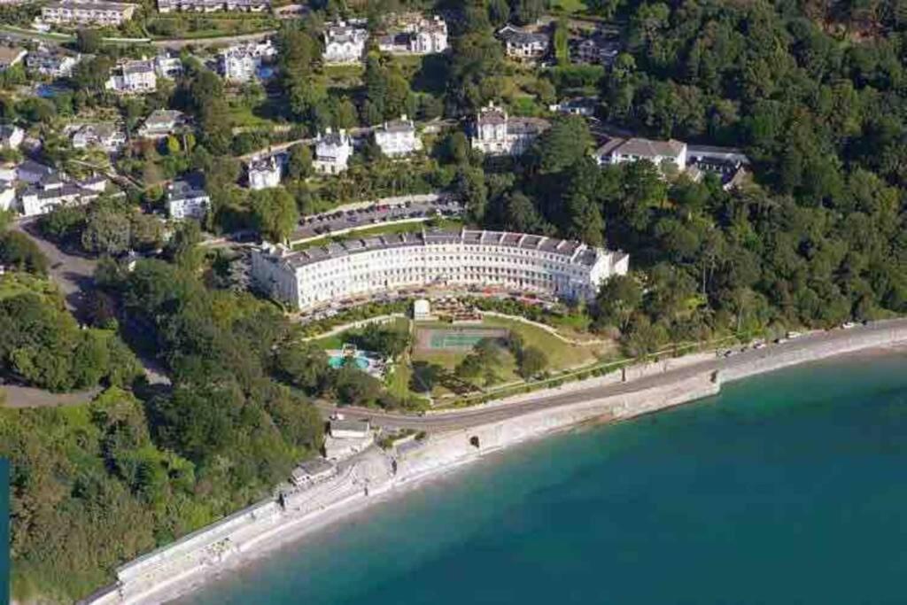 **Sunny And Bright, Thatchers Rock One Bed Beach Front Apartment*** Torquay Ngoại thất bức ảnh