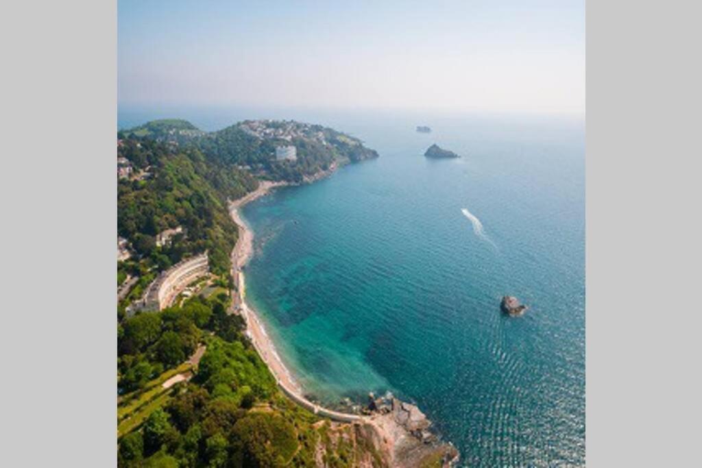 **Sunny And Bright, Thatchers Rock One Bed Beach Front Apartment*** Torquay Ngoại thất bức ảnh